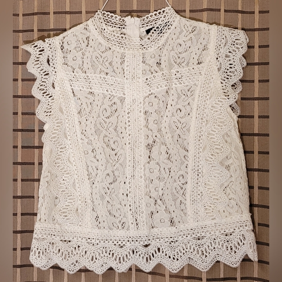 Lace top - Picture 1 of 3